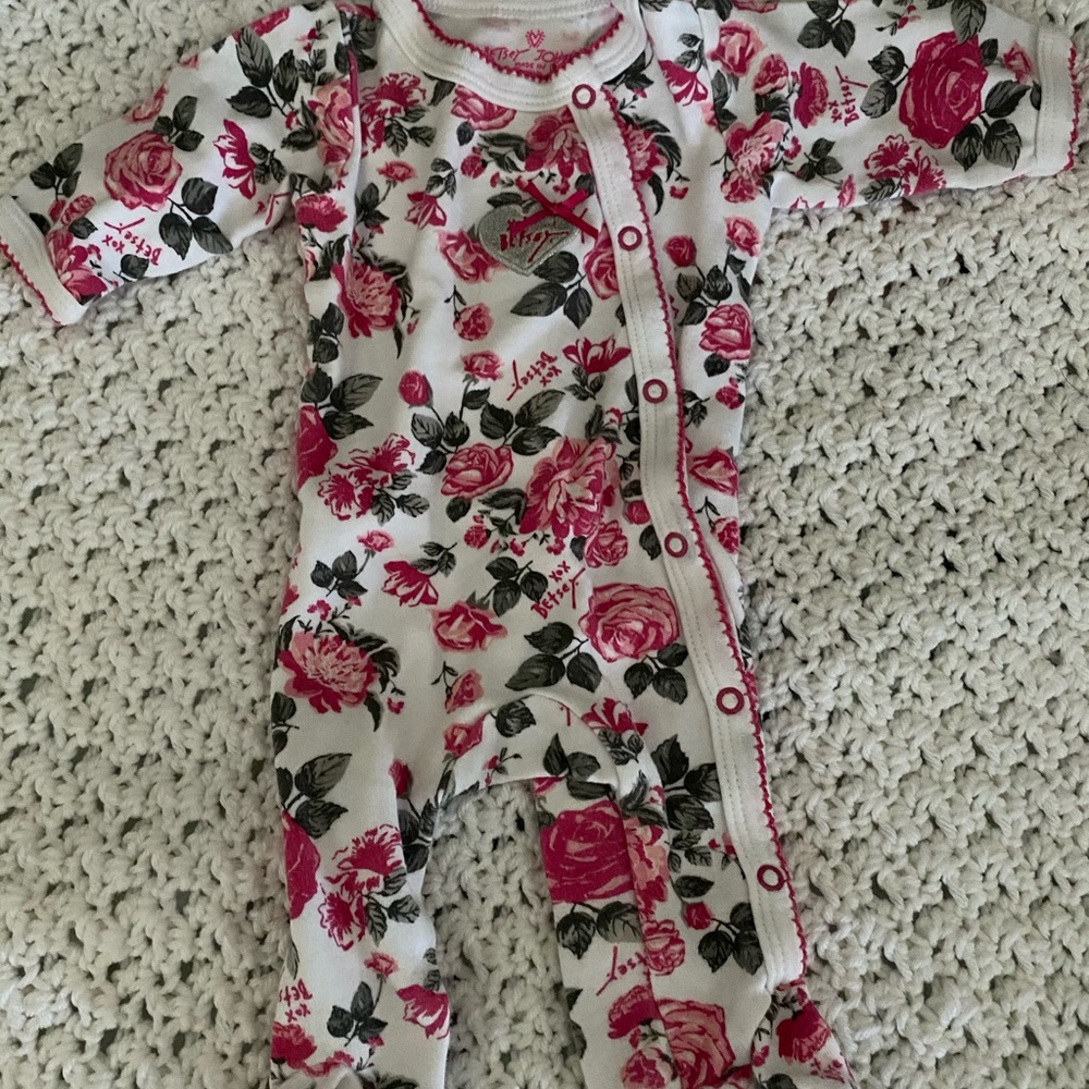 3m Betsey Johnson sleeper!